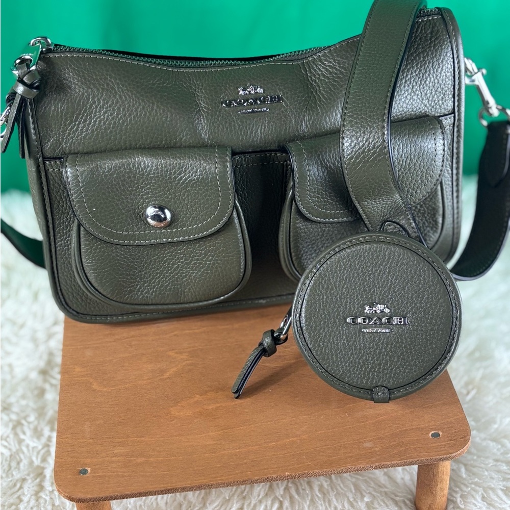 Coach Olive Leather Men's Messenger Bag